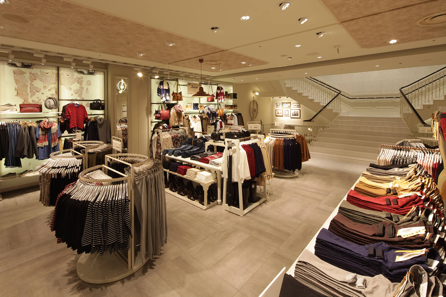 STRADIVARIUS flagship store, Osaka.