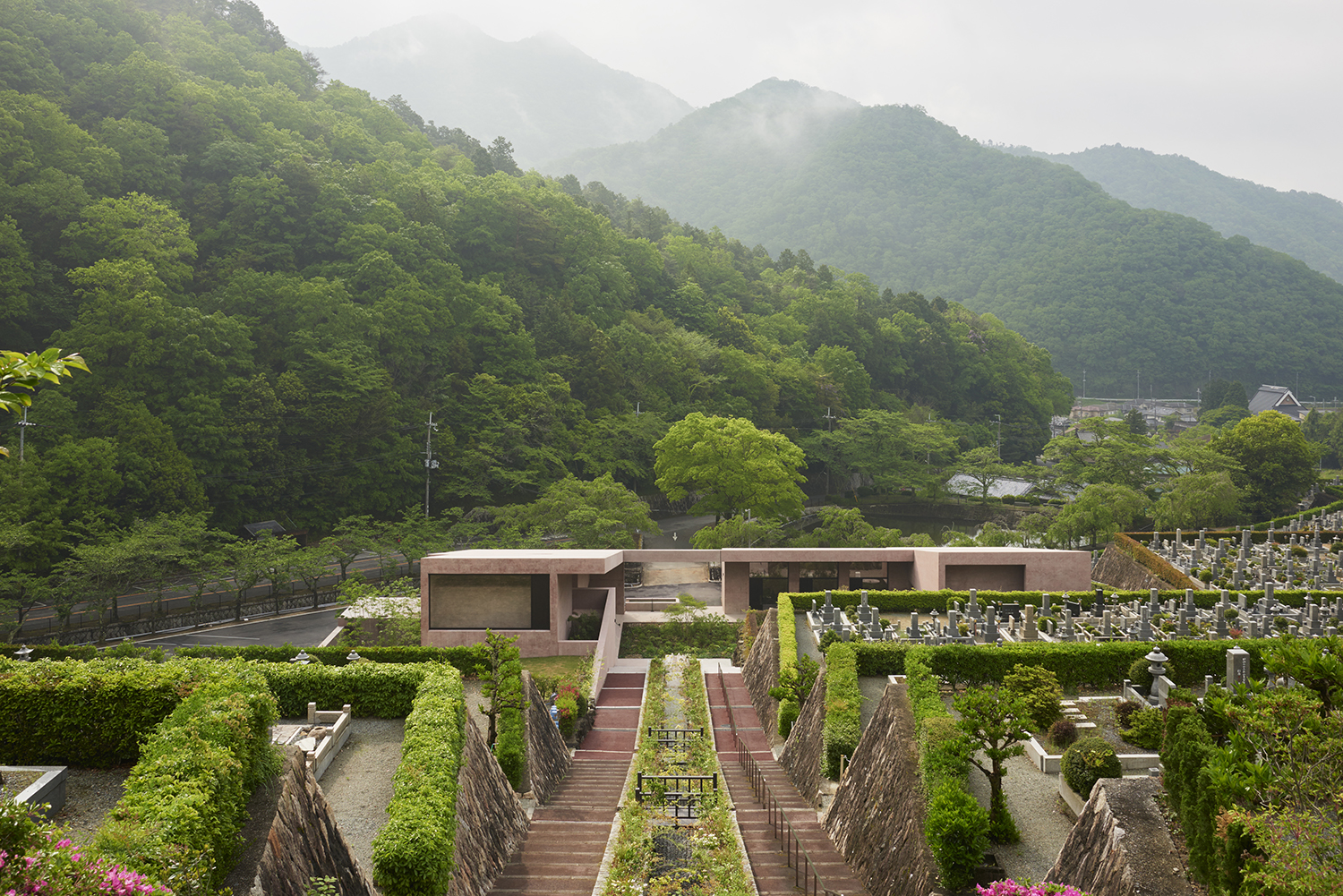 猪名川霊園 株式会社キー・オペレーション／一級建築士事務所